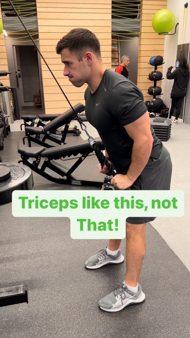 Triceps like this!

Avoid these two common technique mistakes to get the most out of an all time classic tricep exercise.
-
#upfittrainingacademy #triceps #tricepsworkout #armday #hypertrophy